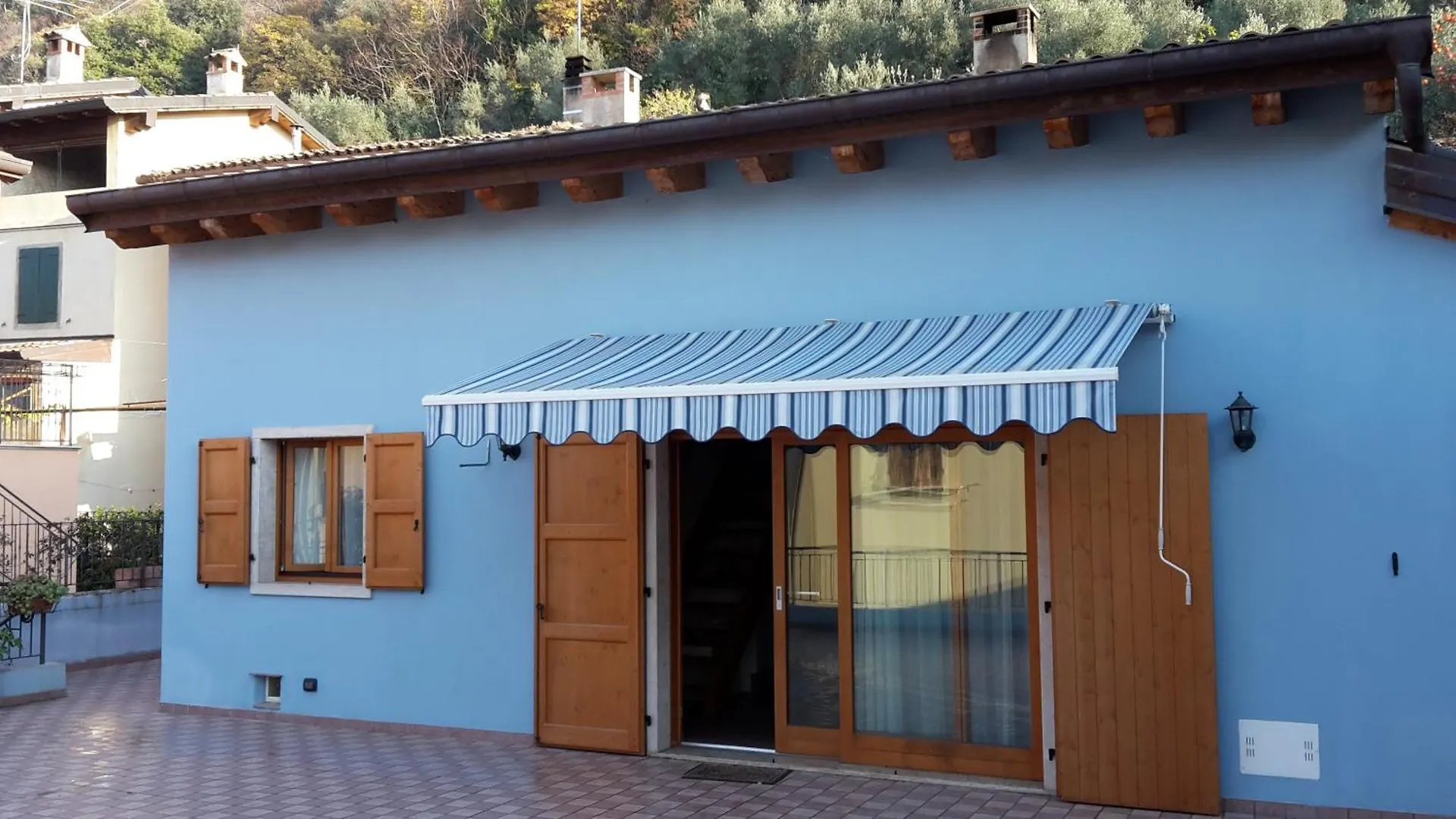 Homestay Blue Patch - Shared Home Brenzone sul Garda Italy